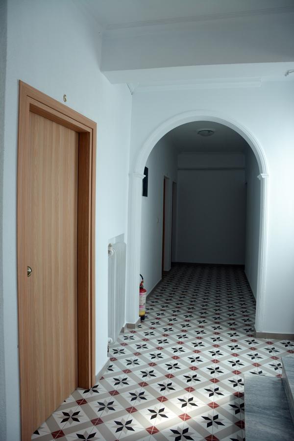 Dionyssos Hotel Лименас Екстериор снимка